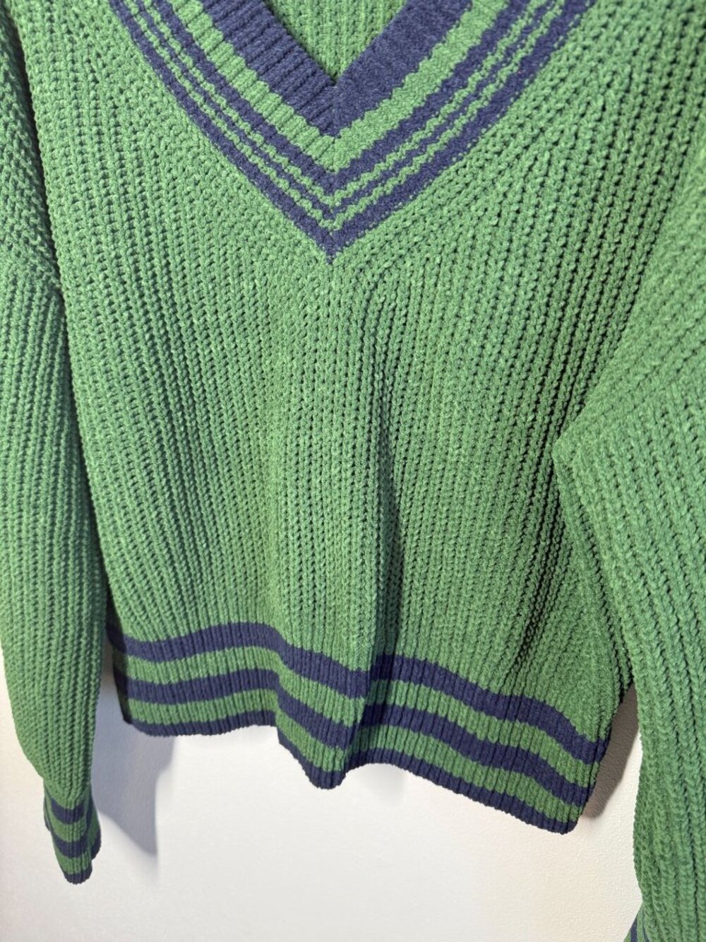 Hazel Moon Womens XL Green/Blue Cropped V Neck Sweater Preppy Academia Varsity - Picture 7 of 10